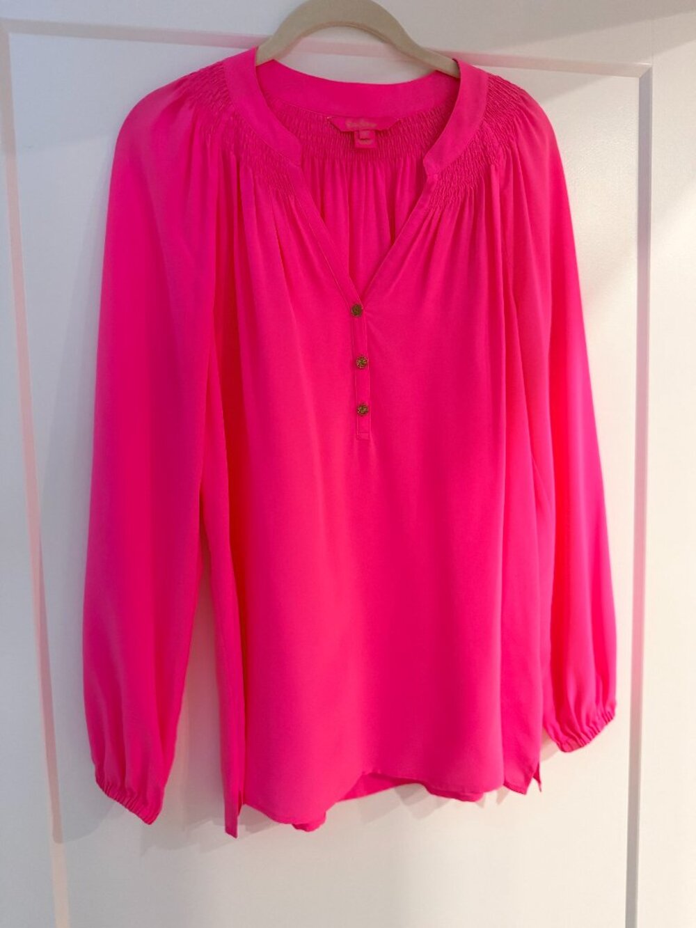 Never worn pink Elsa Top!